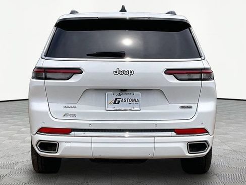 Used 2023 Jeep Grand Cherokee L Overland w/ Rear Seat Video Group I AWD/4WD image 6