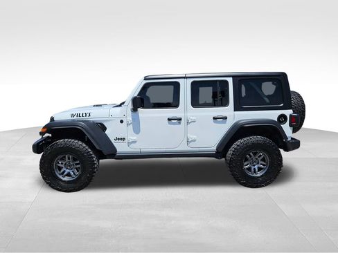 Used 2025 Jeep Wrangler Unlimited Sport AWD/4WD image 10