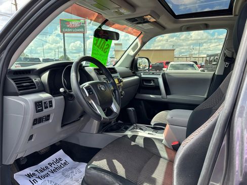 Used 2012 Toyota 4Runner Limited image 4