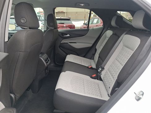 Used 2024 Chevrolet Equinox LT image 11