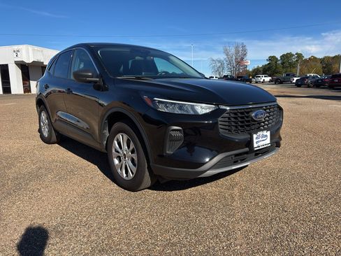 Used 2024 Ford Escape Active image 7