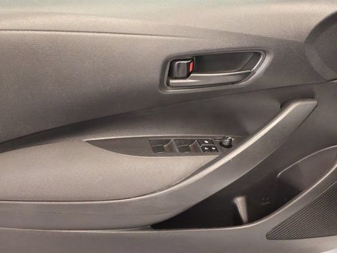 Used 2024 Toyota Corolla LE FWD image 9