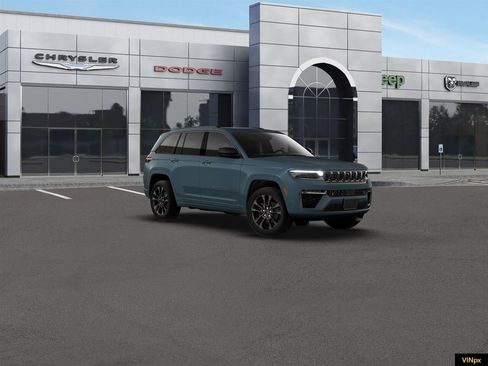 New 2026 Jeep Grand Cherokee Limited AWD/4WD image 11