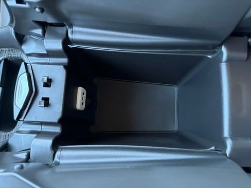 Used 2017 Buick Envision Essence FWD image 18