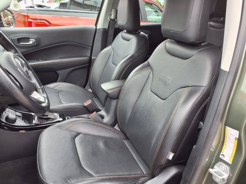 Used 2021 Jeep Compass Limited AWD/4WD image 4
