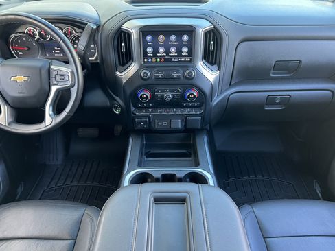 Used 2022 Chevrolet Silverado 3500 LTZ w/ LTZ Convenience Package AWD/4WD image 33