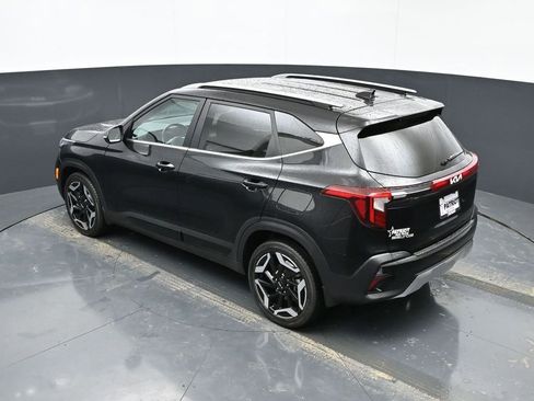 Used 2024 Kia Seltos SX w/ SX Sunroof Package AWD/4WD image 39