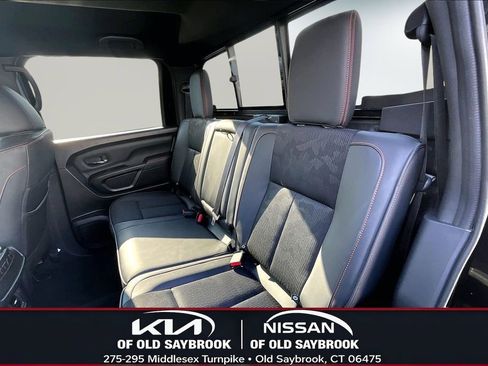 Used 2023 Nissan Titan PRO-4X image 23
