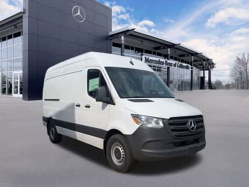 Used 2025 Mercedes-Benz Sprinter 2500 image 12