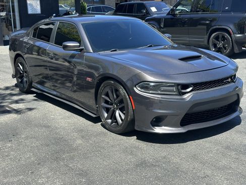 Used 2019 Dodge Charger Scat Pack w/ Plus Group RWD image 7
