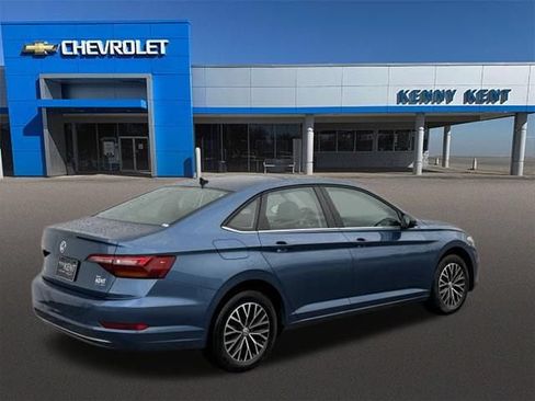 Used 2019 Volkswagen Jetta SE FWD image 4