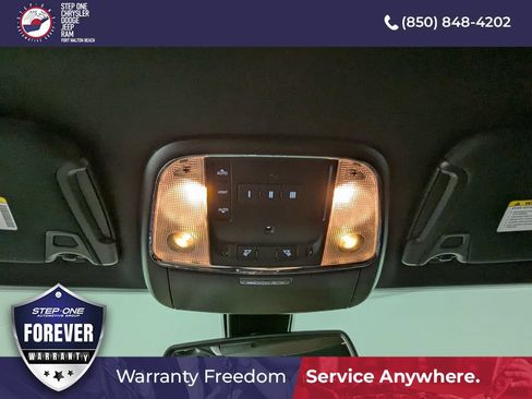 Used 2022 Dodge Charger SRT Hellcat w/ Harman/Kardon Audio Group RWD image 25