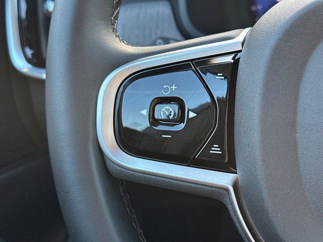 Certified 2025 Volvo V90 B6 Cross Country Ultra AWD/4WD image 26