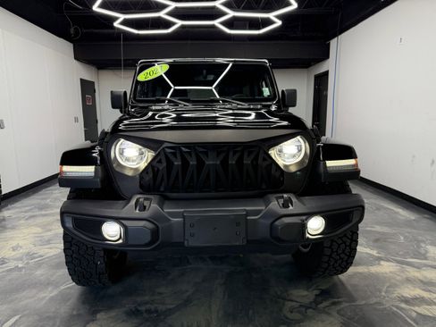 Used 2021 Jeep Wrangler Unlimited Sahara image 7