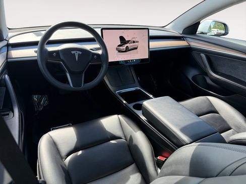 Used 2023 Tesla Model 3 Standard Range RWD image 15