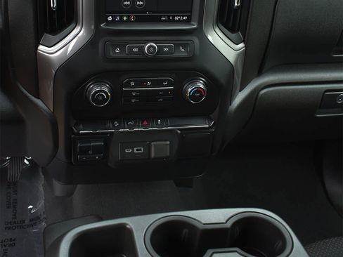 Used 2021 Chevrolet Silverado 1500 Custom Trail Boss w/ Safety Confidence Package AWD/4WD image 15