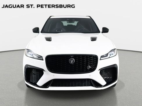 New 2026 Jaguar F-PACE SVR image 2