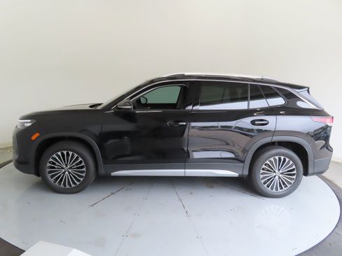 New 2025 Volkswagen Tiguan S image 8