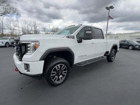 Used 2022 GMC Sierra 2500 AT4 AWD/4WD image 4