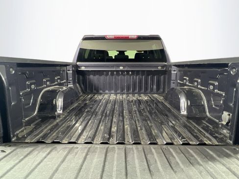 Used 2022 Chevrolet Silverado 1500 Custom RWD image 34