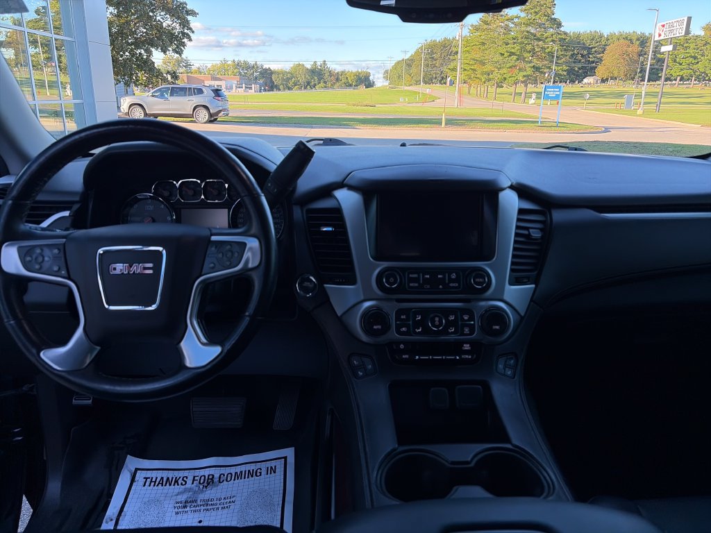 Used 2017 GMC Yukon SLT w/ Open Road Package AWD/4WD image 12