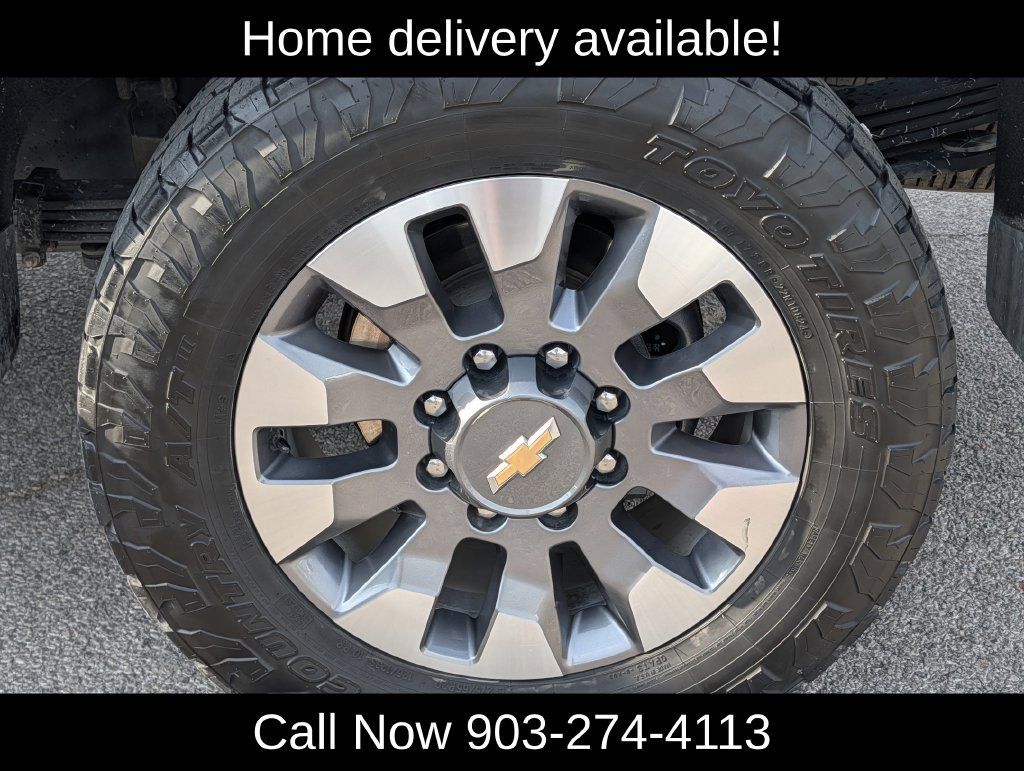 Used 2022 Chevrolet Silverado 2500 LT w/ Convenience Package AWD/4WD image 12