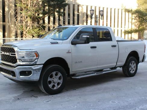Used 2024 RAM 2500 Big Horn AWD/4WD image 14