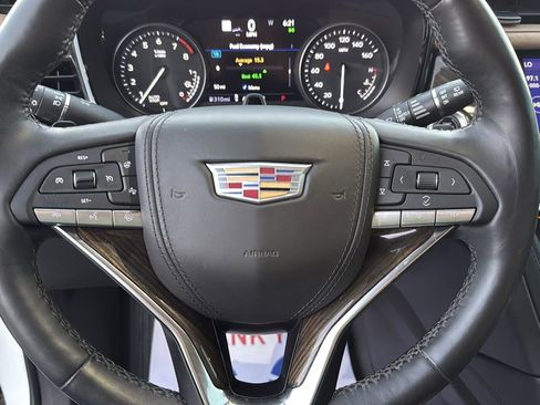 Used 2022 Cadillac XT6 Premium Luxury w/ Platinum Package image 13