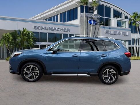 Used 2023 Subaru Forester Touring AWD/4WD image 4