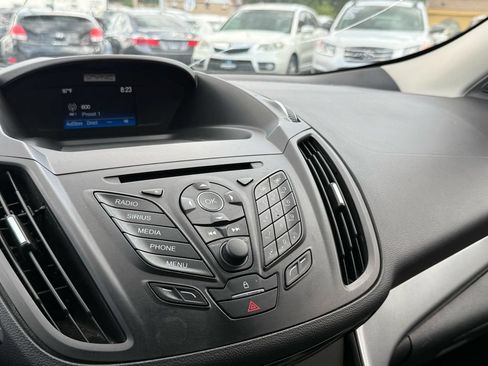 Used 2016 Ford Escape SE AWD/4WD image 12