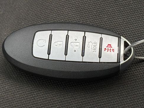Used 2025 Nissan Versa SV FWD image 21