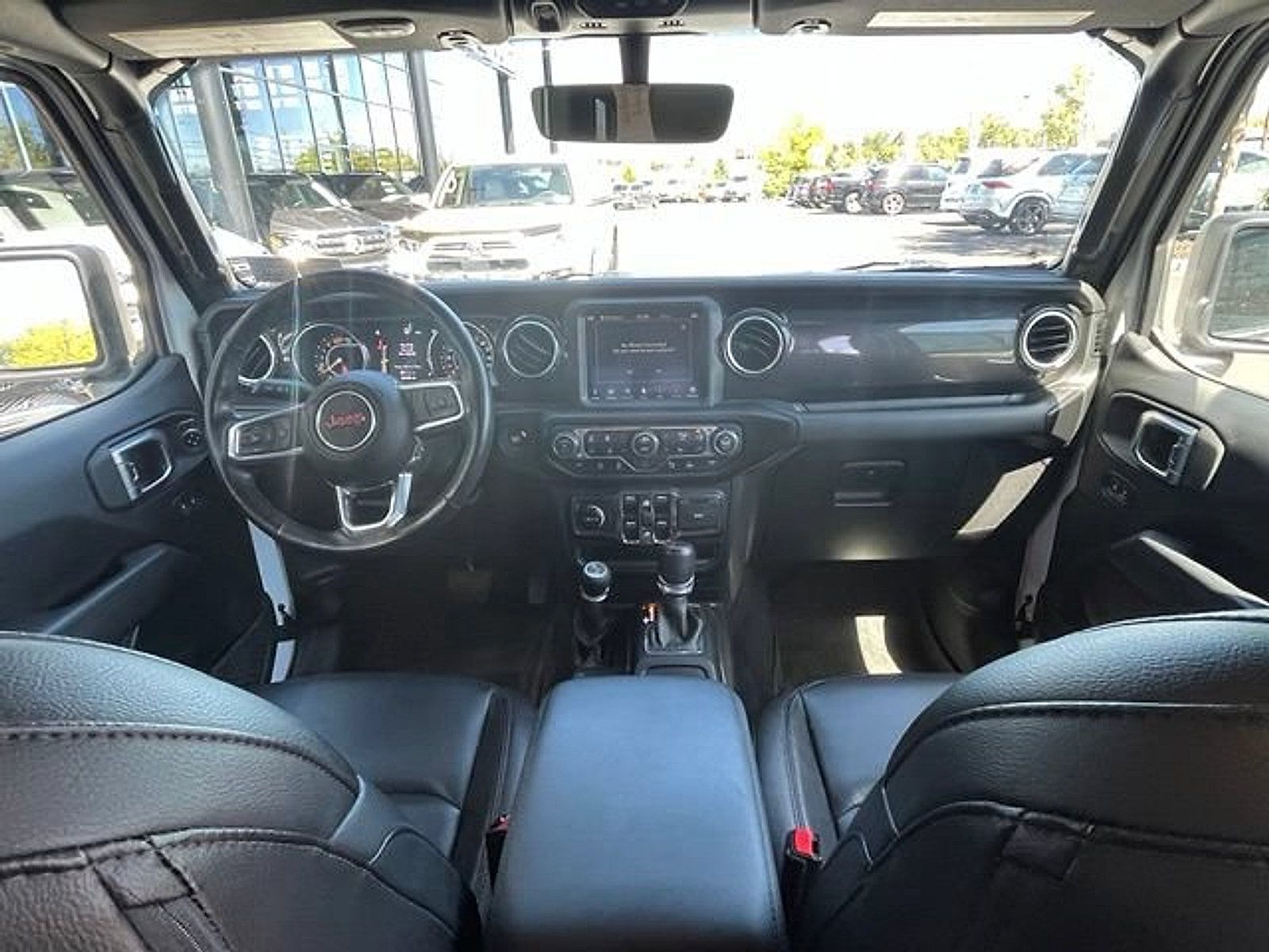 Used 2021 Jeep Wrangler Unlimited Sahara AWD/4WD image 11