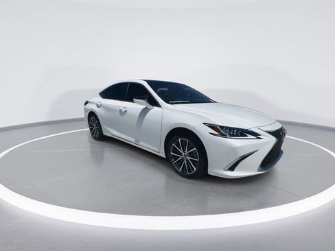 New 2024 Lexus ES 350 w/ Premium Package image 2