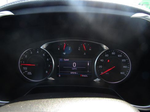 Used 2020 Chevrolet Blazer LT FWD image 16