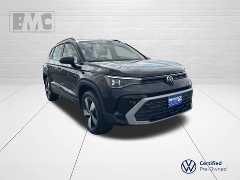 Certified 2025 Volkswagen Taos S AWD/4WD image 2