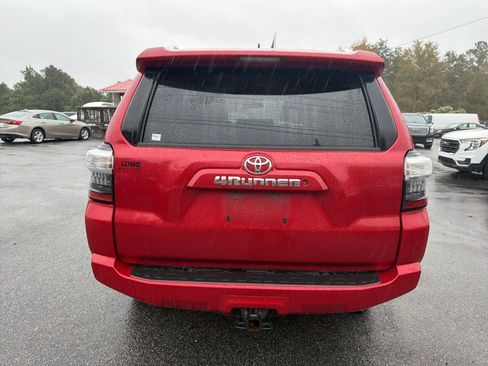 Used 2018 Toyota 4Runner SR5 image 5