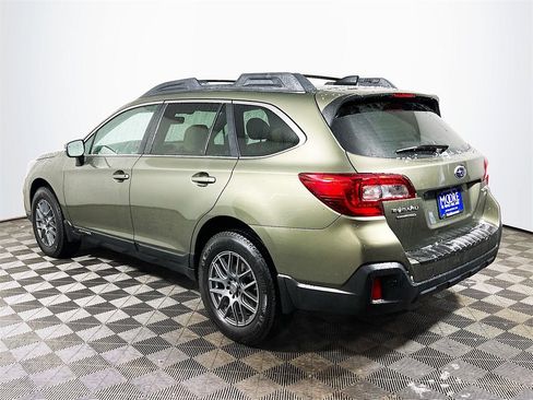 Used 2018 Subaru Outback 3.6R Limited image 6