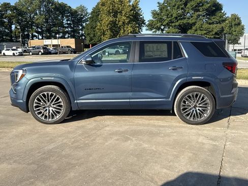 New 2027 GMC Terrain Denali w/ LPO, Black Badging Package AWD/4WD image 7