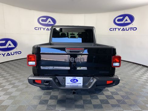 Used 2020 Jeep Gladiator Sport w/ Quick Order Package 24S AWD/4WD image 4