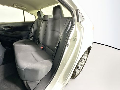 Used 2020 Toyota Corolla LE image 24
