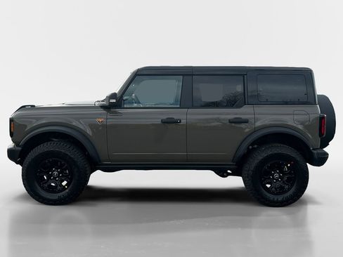 New 2025 Ford Bronco Badlands image 34