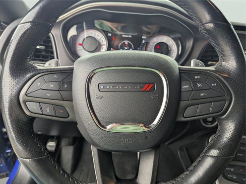 Used 2022 Dodge Challenger R/T w/ Shaker Package image 27