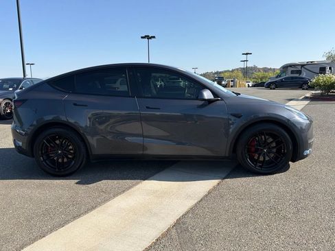 Used 2020 Tesla Model Y Long Range AWD/4WD image 6