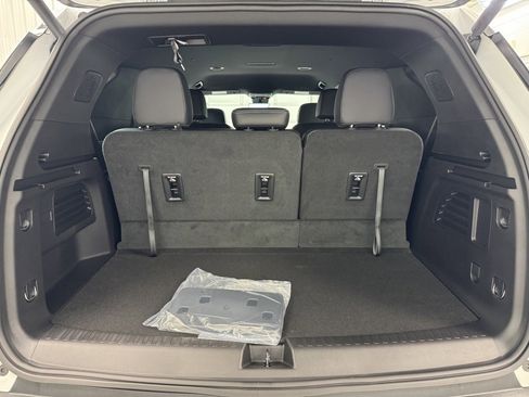 New 2026 Chevrolet Traverse LT w/ Driver Confidence Package image 24