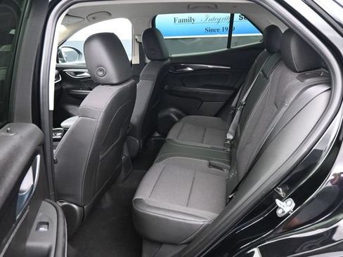 Used 2023 Buick Envision Preferred FWD image 9