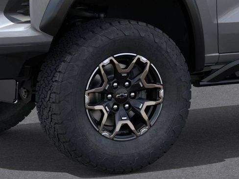 New 2026 Chevrolet Colorado ZR2 w/ Technology Package AWD/4WD image 9