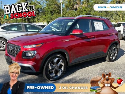 Used 2025 Hyundai Venue SEL