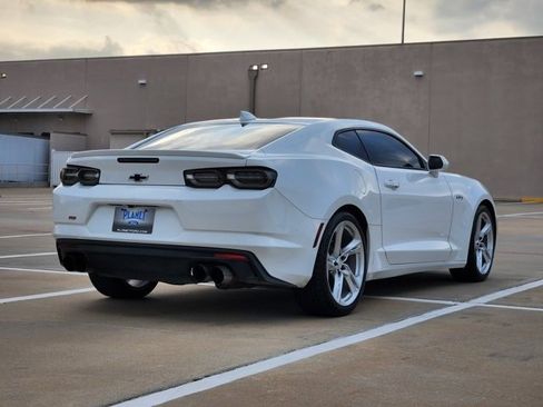 Used 2023 Chevrolet Camaro LT w/ RS Package image 5