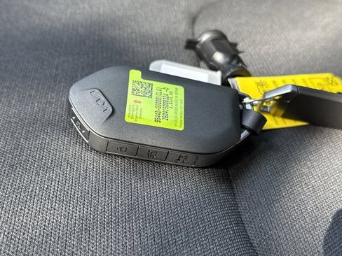 New 2026 Kia K4 FWD image 33