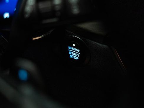 Used 2020 Ford Escape Titanium image 20